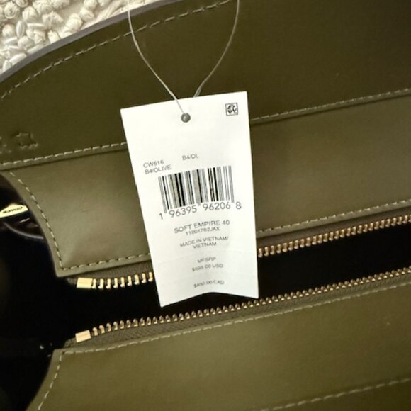 Coach Empire 40 Olive with Rexy Charm - Picture 7 of 16